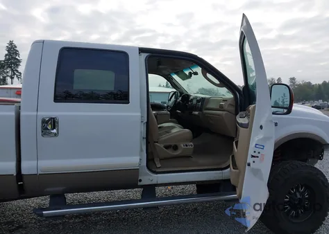 2005 Ford F-250 Lariat/Xl/Xlt из США, поврежденный, VIN 1FTSW21P05EB22026